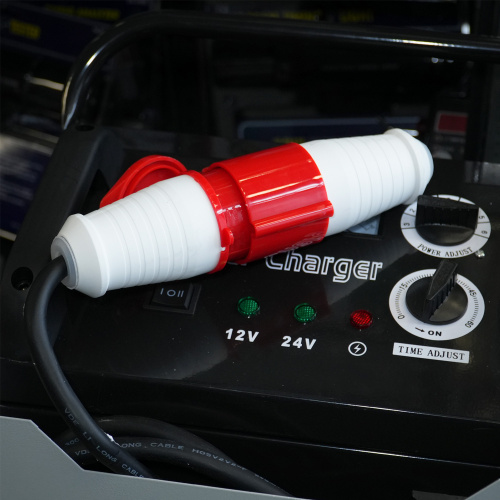 Пуско-зарядний пристрій 12 / 24V, 1500A в Украине